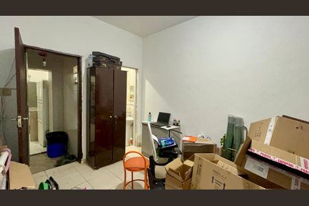 Casa à venda com 130m², 3 quartos e sem vagaSuíte 2