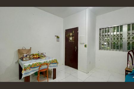Casa à venda com 130m², 3 quartos e sem vagaSala