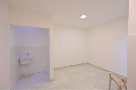 Sala/Quarto de kitnet/studio para alugar com 1 quarto, 16m² em Vila do Encontro, São Paulo