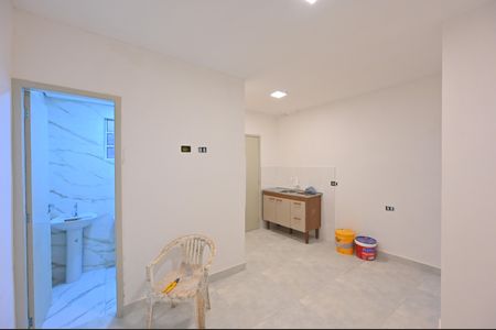 Sala/Quarto de kitnet/studio para alugar com 1 quarto, 16m² em Vila do Encontro, São Paulo