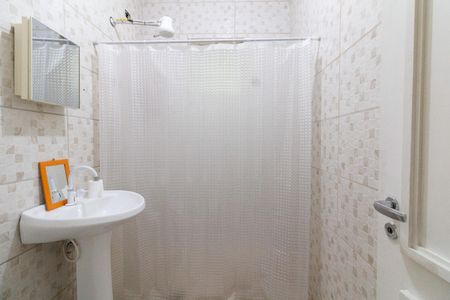 Banheiro de casa para alugar com 1 quarto, 51m² em Jardim Celeste, São Paulo