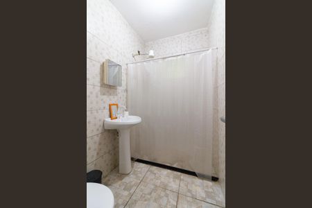 Banheiro de casa para alugar com 1 quarto, 51m² em Jardim Celeste, São Paulo