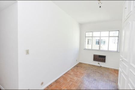 Apartamento à venda com 160m², 4 quartos e 4 vagasSuíte 1