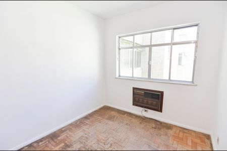 Apartamento à venda com 160m², 4 quartos e 4 vagasQuarto 2