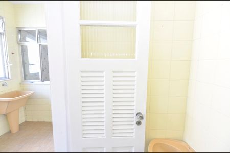 Apartamento à venda com 160m², 4 quartos e 4 vagasBanheiro de Serviço