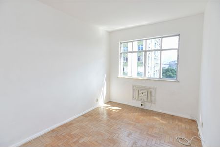 Apartamento à venda com 160m², 4 quartos e 4 vagasSuíte 2