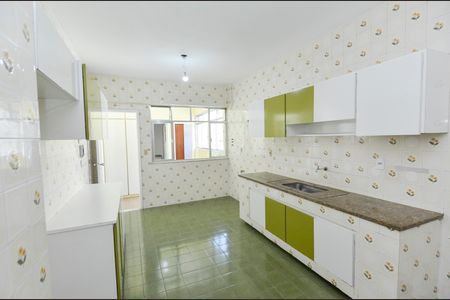 Apartamento à venda com 160m², 4 quartos e 4 vagasCozinha