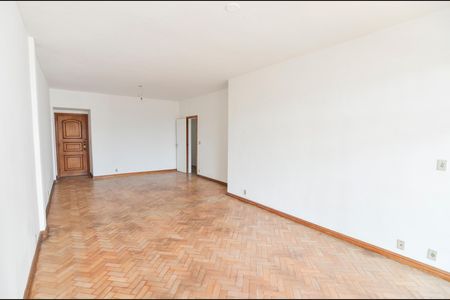 Apartamento à venda com 160m², 4 quartos e 4 vagasSala