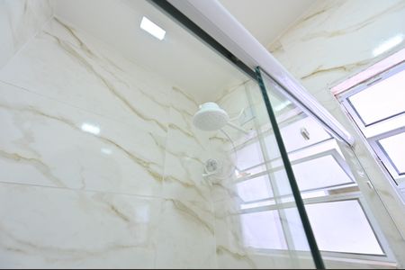 Banheiro Social de kitnet/studio para alugar com 1 quarto, 16m² em Vila do Encontro, São Paulo