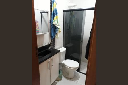 Casa de condomínio à venda com 90m², 3 quartos e sem vagaBanheiro