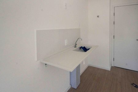 Cozinha de kitnet/studio para alugar com 1 quarto, 18m² em Jardim Imperador (zona Leste), São Paulo