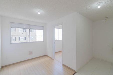 Sala/Cozinha/Área de Serviço  de apartamento para alugar com 2 quartos, 33m² em Vila Silvia, São Paulo