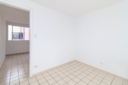 Quarto 1 de apartamento para alugar com 2 quartos, 42m² em Jardim Imbé, São Paulo