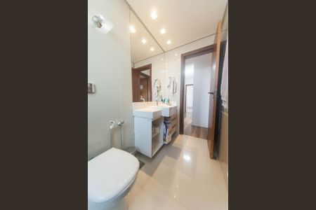 Apartamento para alugar com 168m², 4 quartos e 2 vagasBanheiro Social