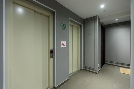 Apartamento à venda com 70m², 1 quarto e 2 vagasÁrea Comum - Hall de Elevador