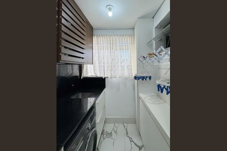 Apartamento à venda com 70m², 3 quartos e 1 vaga Apartamento à venda com 70m², 3 quartos e 1 vagaÁrea de Serviço