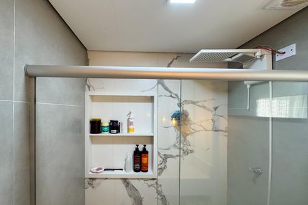 Apartamento à venda com 70m², 3 quartos e 1 vaga Apartamento à venda com 70m², 3 quartos e 1 vagaBanheiro Social