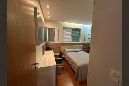 Apartamento à venda com 88m², 3 quartos e 2 vagasQuarto