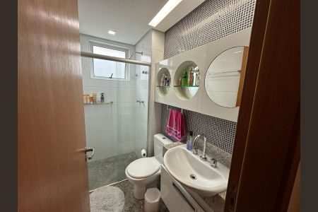 Apartamento à venda com 88m², 3 quartos e 2 vagasBanheiro