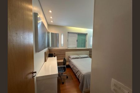 Apartamento à venda com 88m², 3 quartos e 2 vagasQuarto