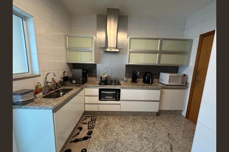 Apartamento à venda com 88m², 3 quartos e 2 vagasCozinha