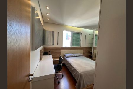 Apartamento à venda com 88m², 3 quartos e 2 vagasQuarto