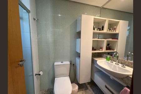 Apartamento à venda com 88m², 3 quartos e 2 vagasBanheiro
