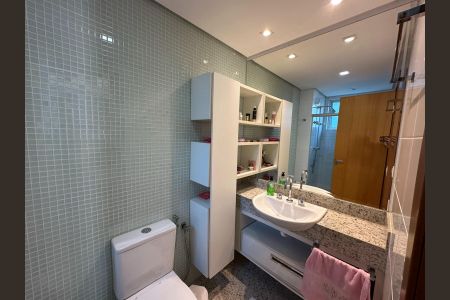 Apartamento à venda com 88m², 3 quartos e 2 vagasBanheiro