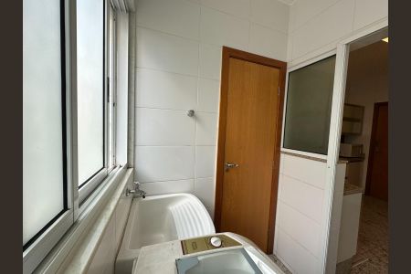 Apartamento à venda com 88m², 3 quartos e 2 vagasÁrea de serviço