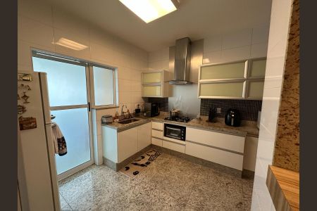 Apartamento à venda com 88m², 3 quartos e 2 vagasCozinha