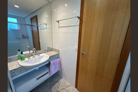 Apartamento à venda com 88m², 3 quartos e 2 vagasBanheiro