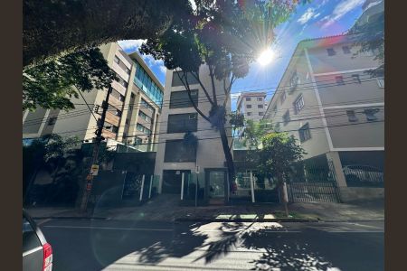 Apartamento à venda com 88m², 3 quartos e 2 vagasFachada