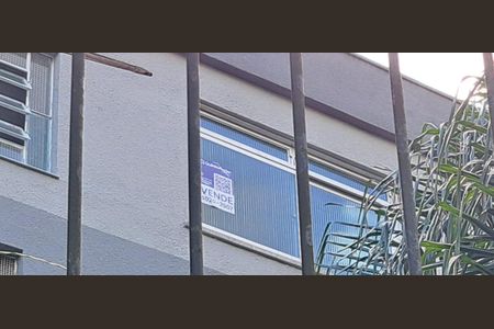 Apartamento à venda com 44m², 1 quarto e sem vagaAdesivo