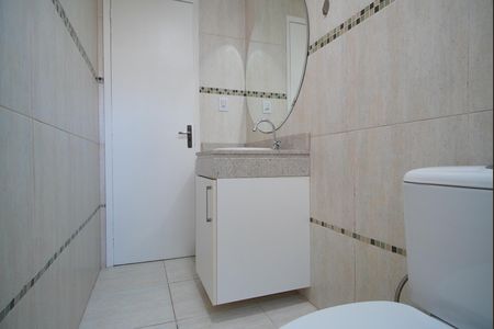 Banheiro Corredor de apartamento à venda com 1 quarto, 44m² em Jardim Europa, Porto Alegre