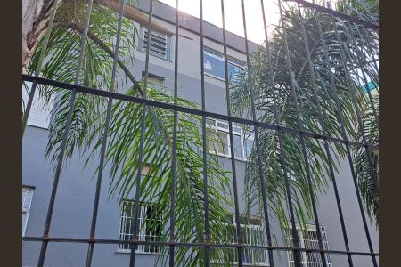 Apartamento à venda com 44m², 1 quarto e sem vagaAdesivo na Janela