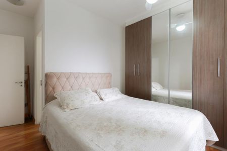Apartamento à venda com 86m², 2 quartos e 2 vagas Apartamento à venda com 86m², 2 quartos e 2 vagasSuíte