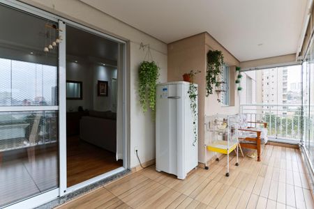 Apartamento à venda com 86m², 2 quartos e 2 vagas Apartamento à venda com 86m², 2 quartos e 2 vagasVaranda gourmet