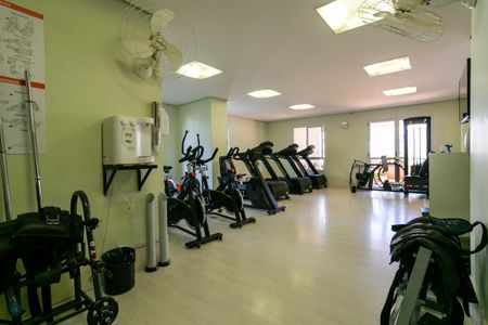 Apartamento à venda com 86m², 2 quartos e 2 vagas Apartamento à venda com 86m², 2 quartos e 2 vagasÁrea comum - Academia
