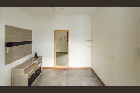 Sala  de apartamento para alugar com 2 quartos, 42m² em São José, Porto Alegre