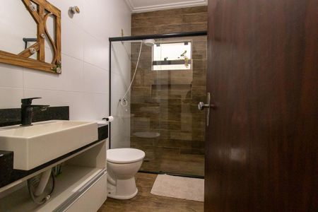 Casa para alugar com 410m², 6 quartos e 7 vagasBanheiro 1