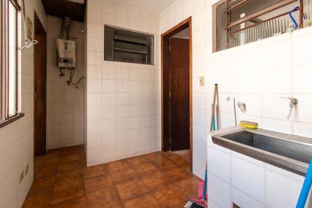 Casa para alugar com 410m², 6 quartos e 7 vagasÁrea de Serviço 1
