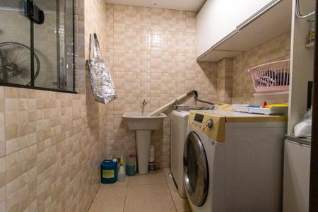 Casa para alugar com 410m², 6 quartos e 7 vagasÁrea de Serviço 2