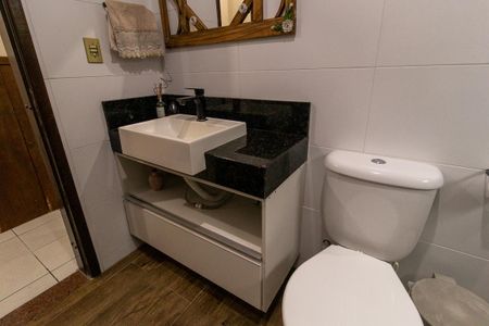 Casa para alugar com 410m², 6 quartos e 7 vagasBanheiro 1