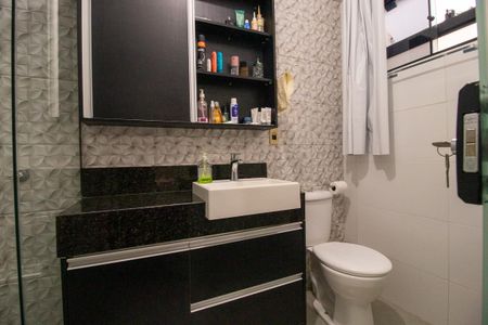 Casa para alugar com 410m², 6 quartos e 7 vagasBanheiro da Suíte 1