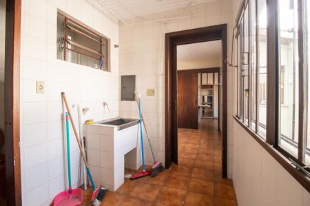 Casa para alugar com 410m², 6 quartos e 7 vagasÁrea de Serviço 1