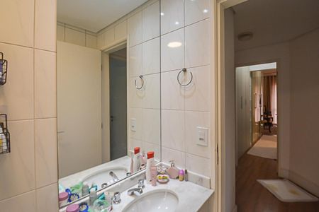 Apartamento à venda com 107m², 3 quartos e 2 vagasBanheiro