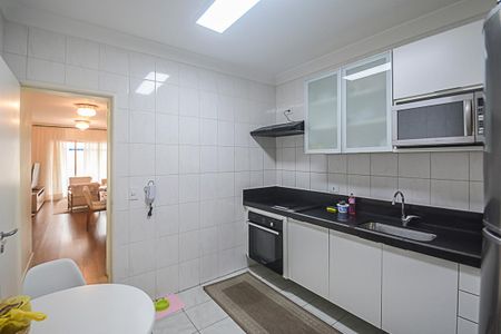 Apartamento à venda com 107m², 3 quartos e 2 vagas Apartamento à venda com 107m², 3 quartos e 2 vagasCozinha