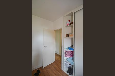 Apartamento à venda com 107m², 3 quartos e 2 vagasQuarto 2