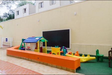 Apartamento à venda com 107m², 3 quartos e 2 vagasÁrea comum - Playground
