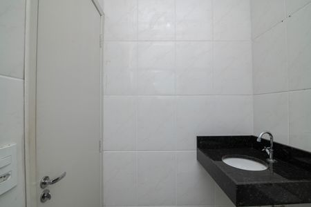 Casa para alugar com 100m², 2 quartos e sem vaga Casa para alugar com 100m², 2 quartos e sem vagaBanheiro do Quarto 2 Suíte